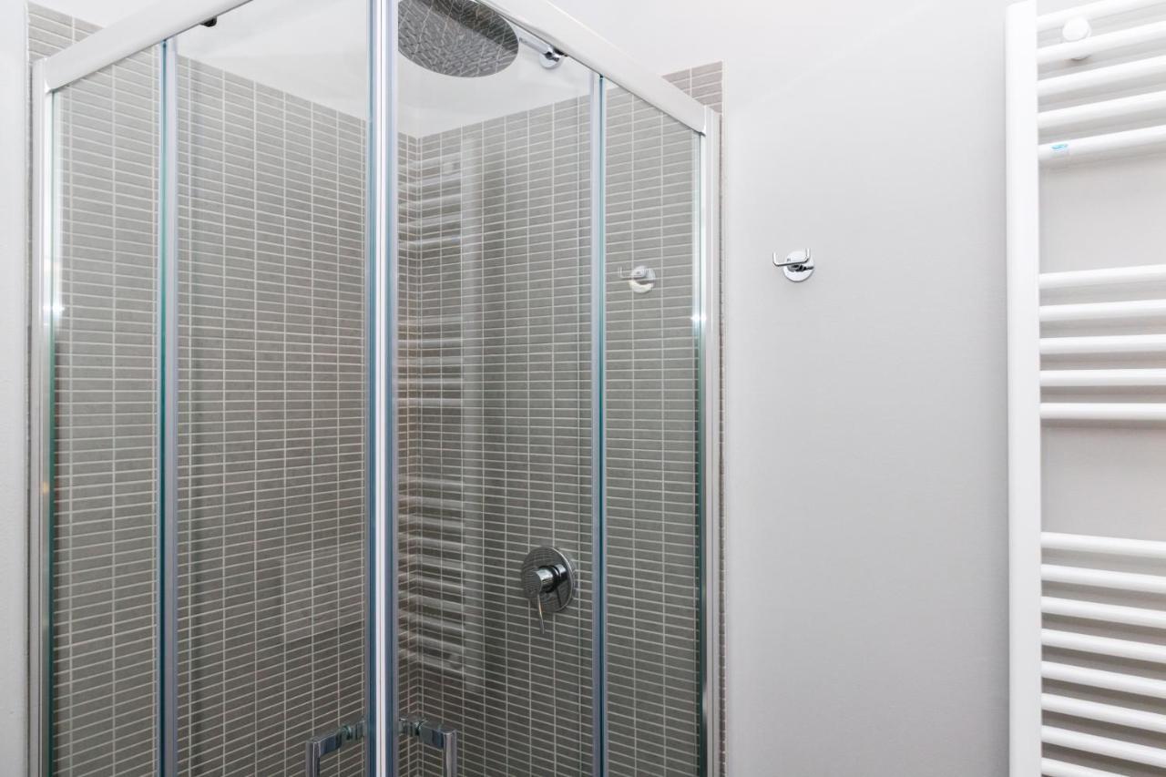 Hemeras Boutique Homes - 2 Luxury Apartments In The City Center ミラノ エクステリア 写真