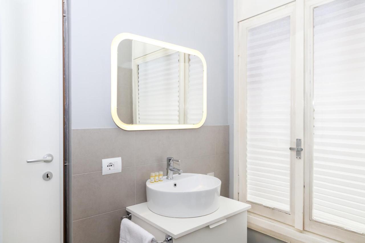 Hemeras Boutique Homes - 2 Luxury Apartments In The City Center ミラノ エクステリア 写真